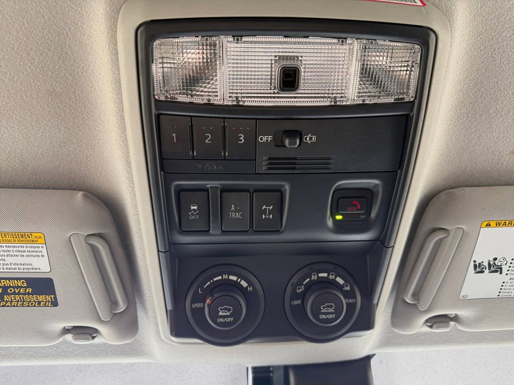 Used 2024 Toyota 4Runner TRD Off-Road Premium image 25