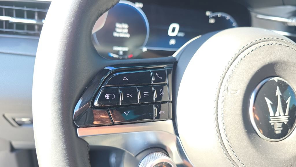 Used 2023 Maserati Grecale GT AWD/4WD image 23