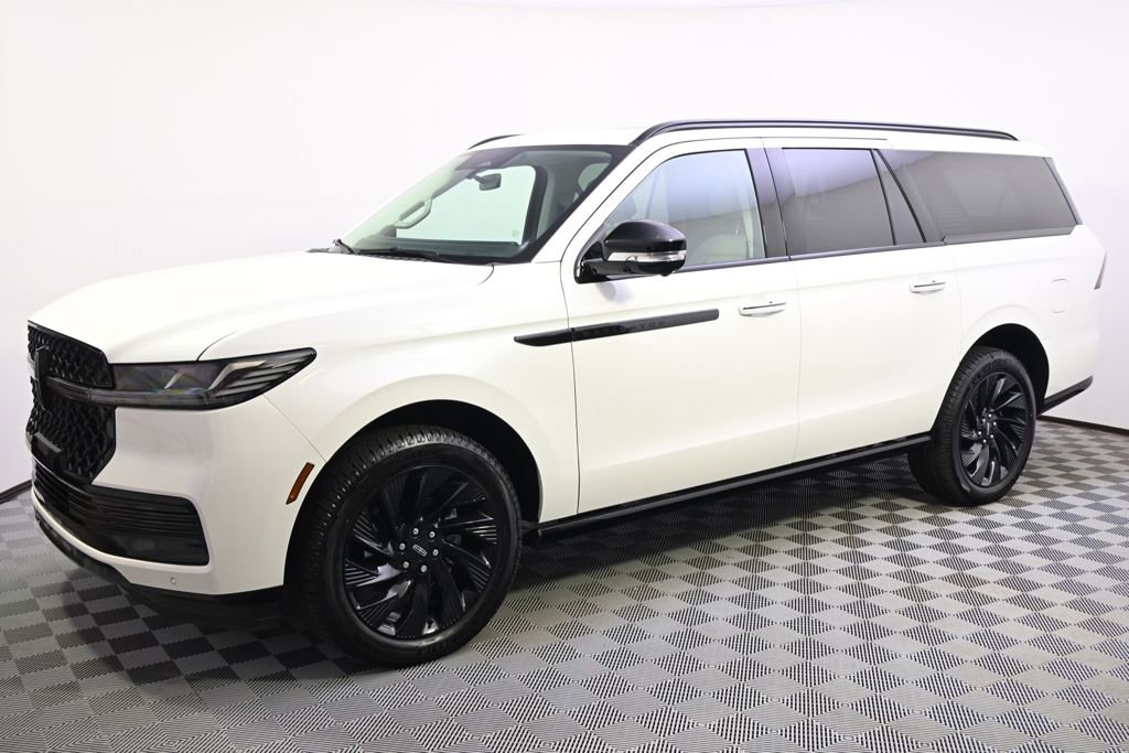 New 2026 Lincoln Navigator L Reserve w/ Jet Appearance Package image 2