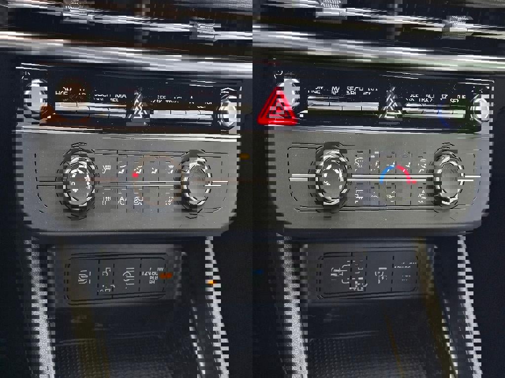 New 2025 Hyundai Santa Cruz SE image 20