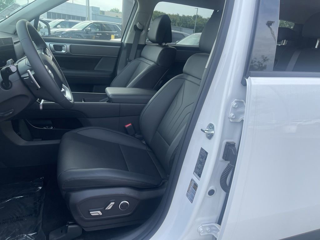 Used 2024 Hyundai Santa Fe SEL image 14