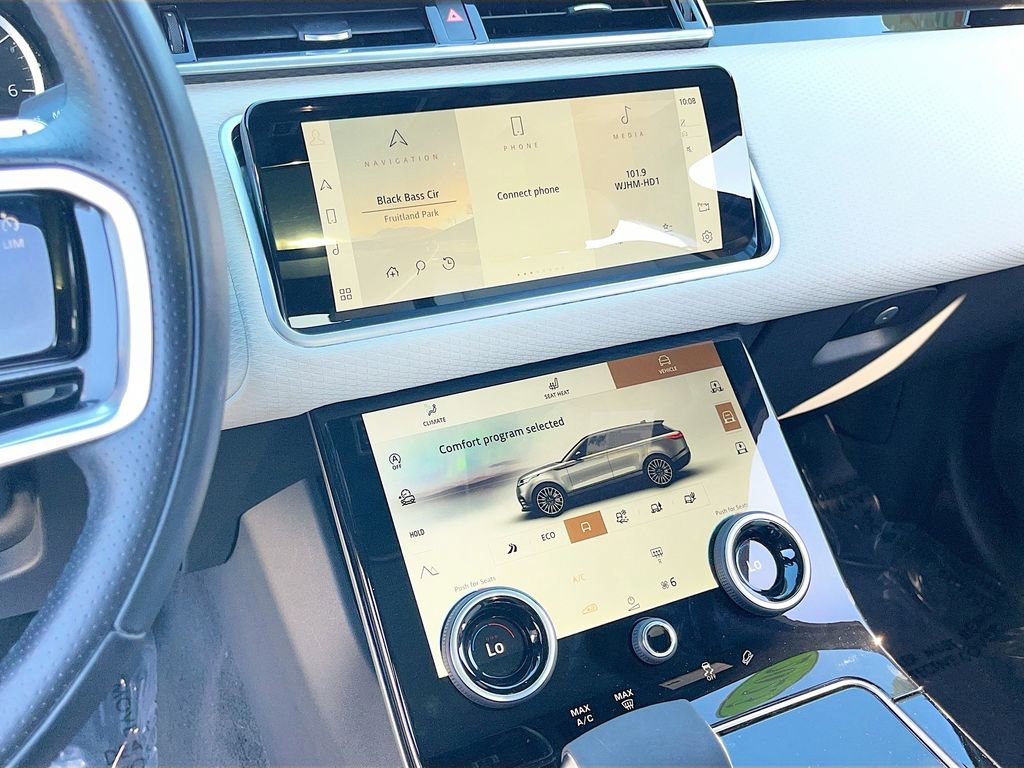Used 2023 Land Rover Range Rover Velar R-Dynamic S image 15