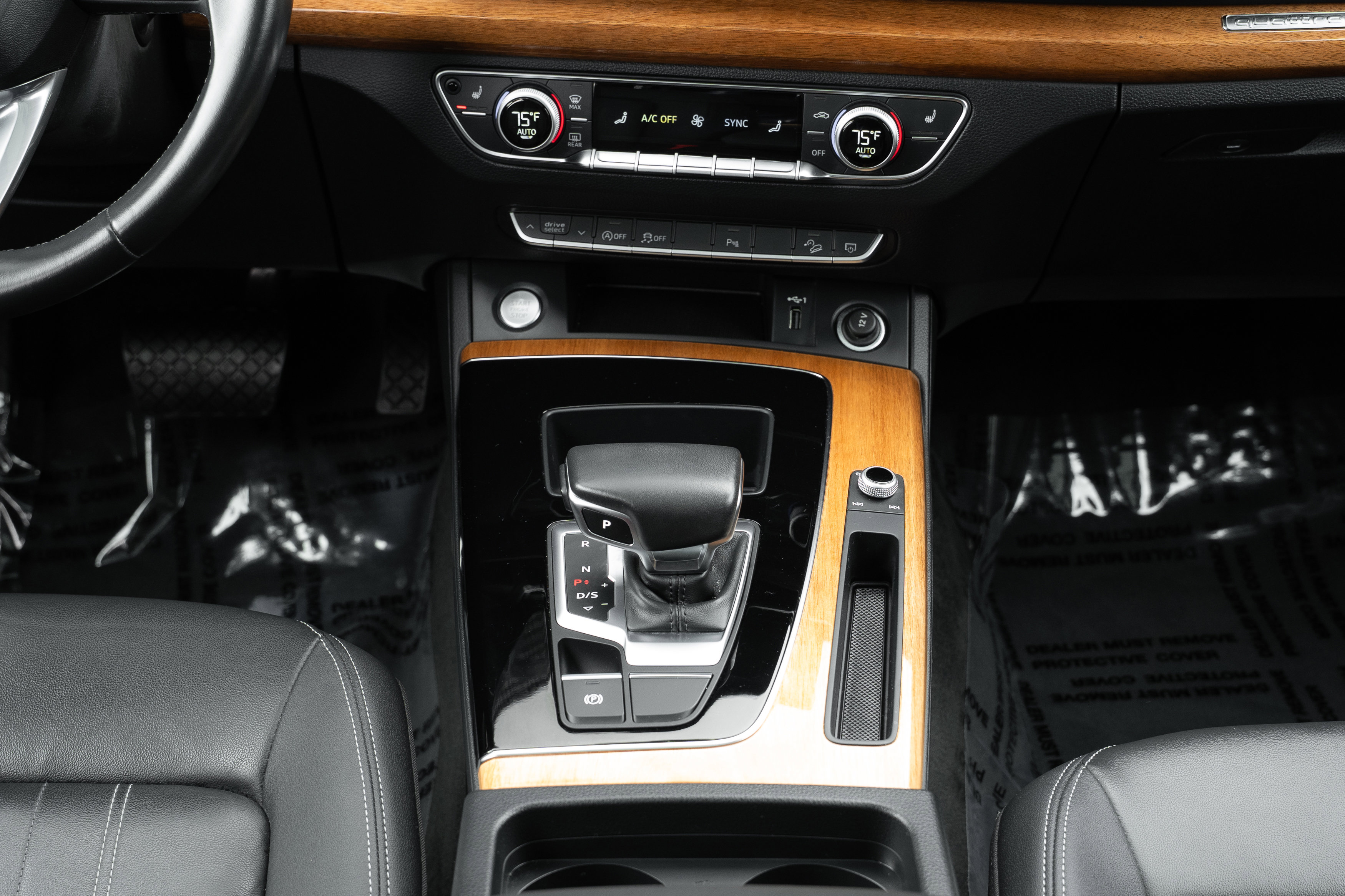 Certified 2023 Audi Q5 2.0T Premium w/ Convenience Package image 17
