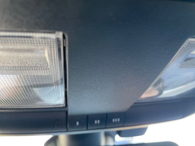 Used 2022 Dodge Challenger GT w/ Blacktop Package image 18