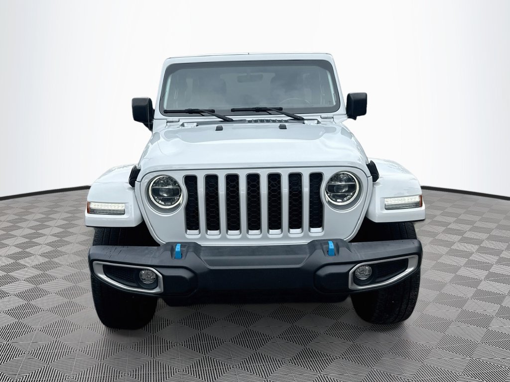 Certified 2022 Jeep Wrangler Unlimited Sahara w/ Cold Weather Group AWD/4WD image 2
