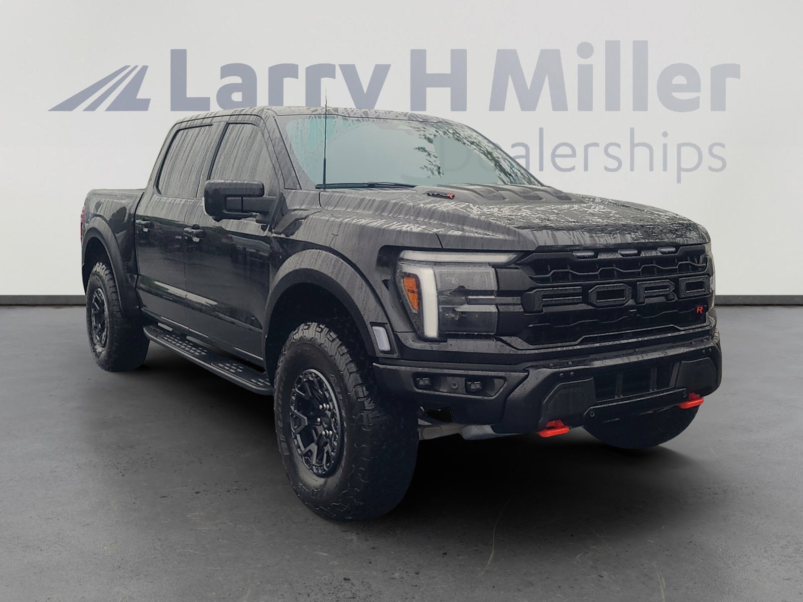 Used 2025 Ford F150 Raptor w/ Equipment Group 803A Raptor R AWD/4WD image 7