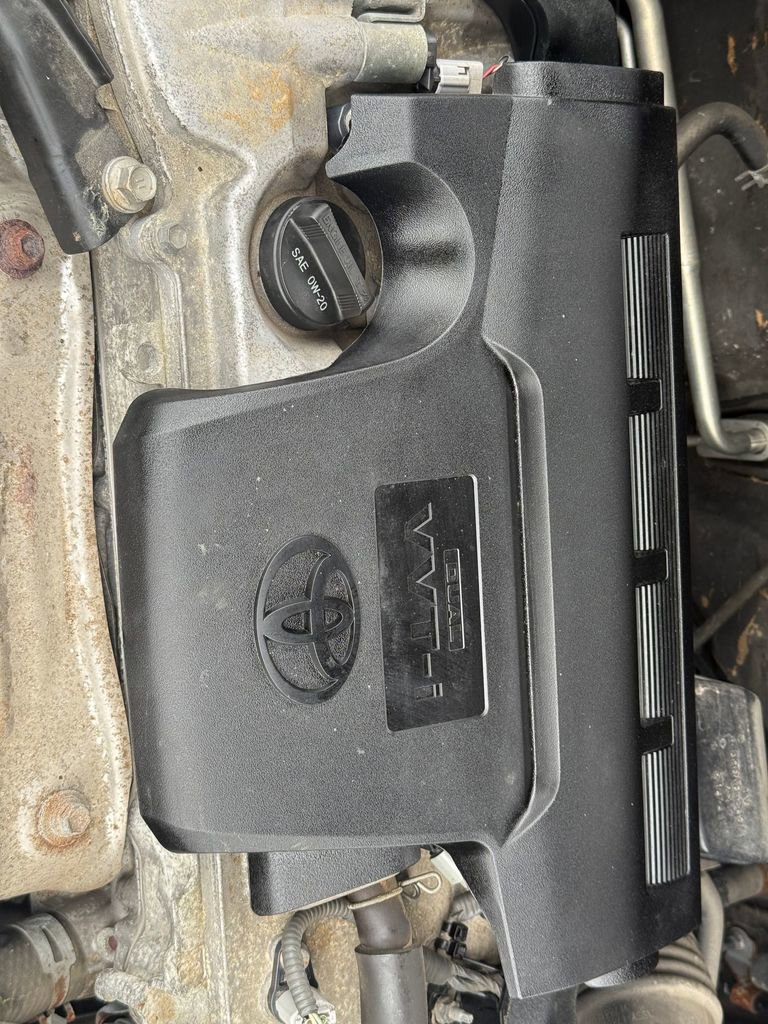 Used 2012 Toyota Camry LE FWD image 27