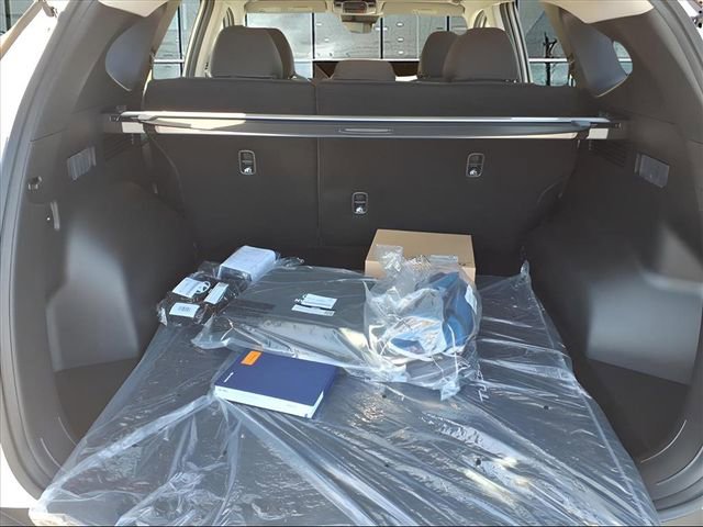 New 2026 Hyundai Tucson SE image 8