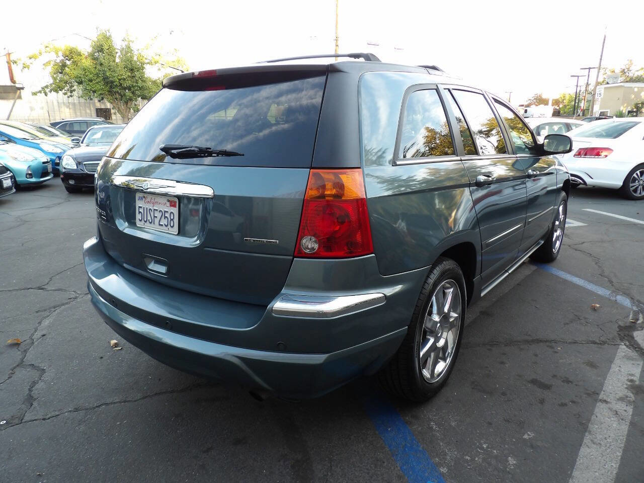 Used 2006 Chrysler Pacifica Limited image 3