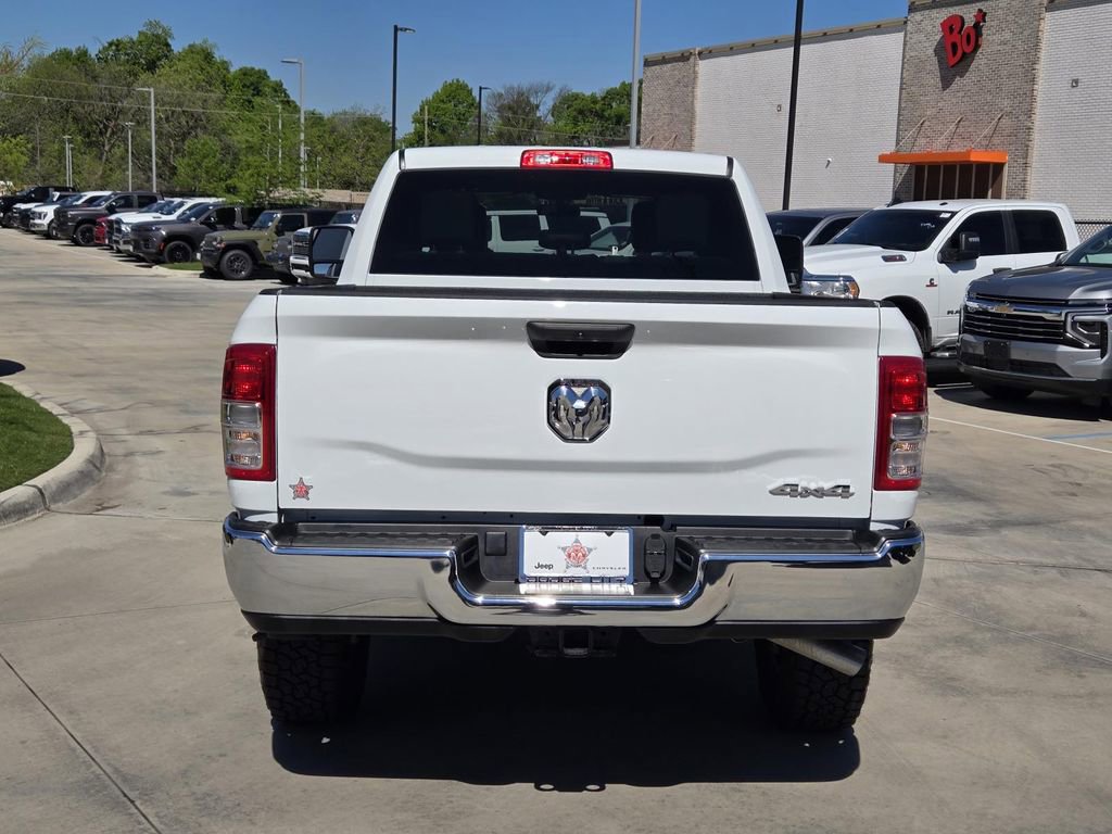 Used 2024 RAM 2500 Tradesman w/ Chrome Appearance Group AWD/4WD image 5