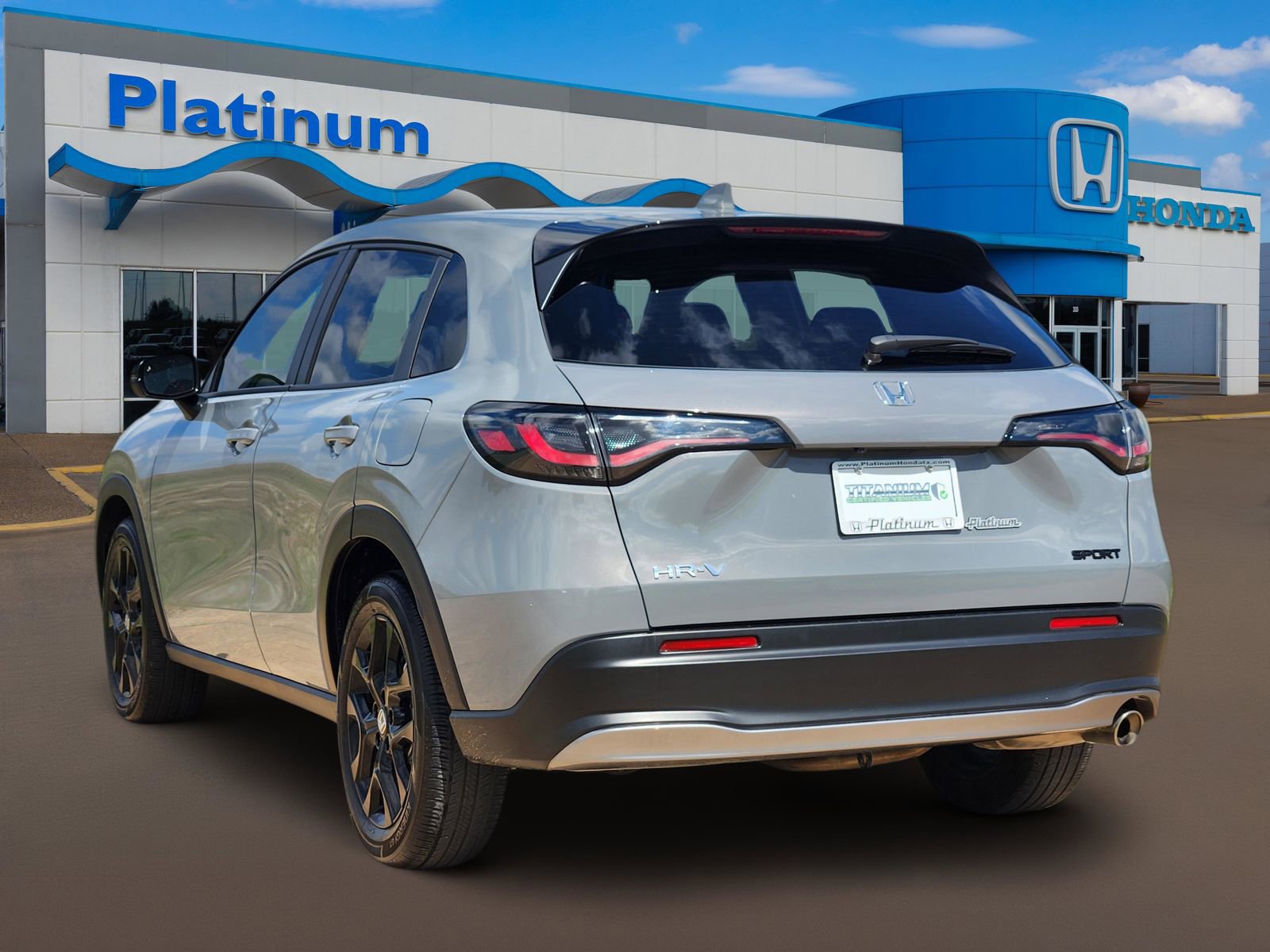 Used 2025 Honda HR-V Sport image 5