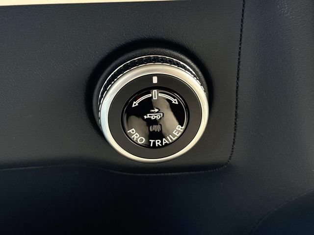 New 2027 Lincoln Navigator Premiere AWD/4WD image 30