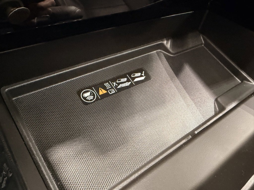 Used 2025 Chevrolet Suburban RST w/ Sun And Tow Package image 35