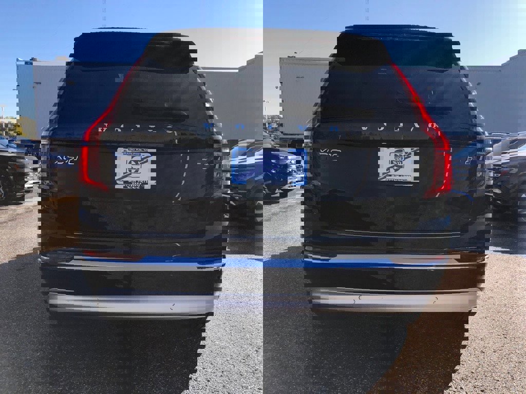 Used 2022 Volvo XC90 T6 Inscription w/ Advanced Package image 6