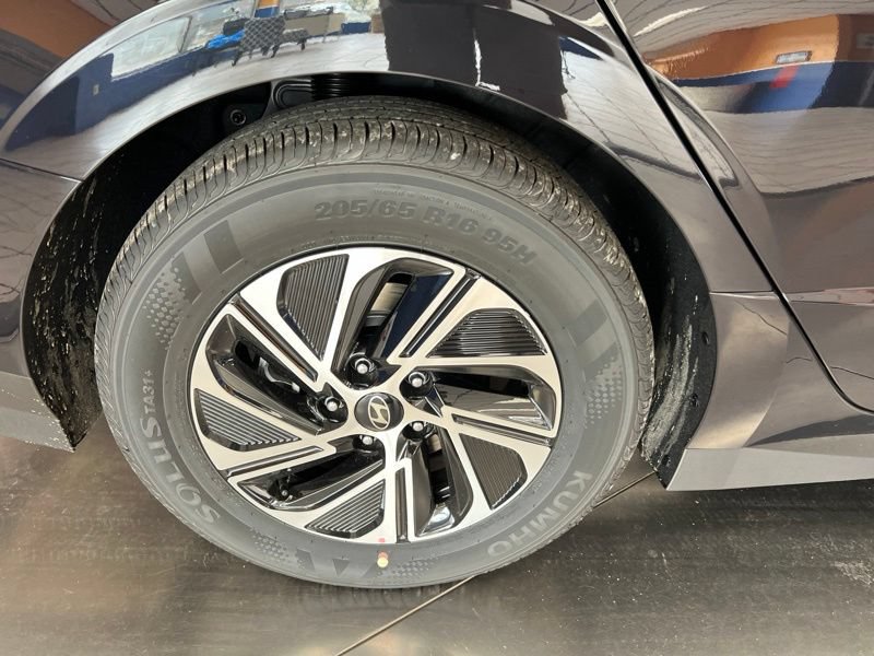 New 2026 Hyundai Sonata Blue FWD image 9