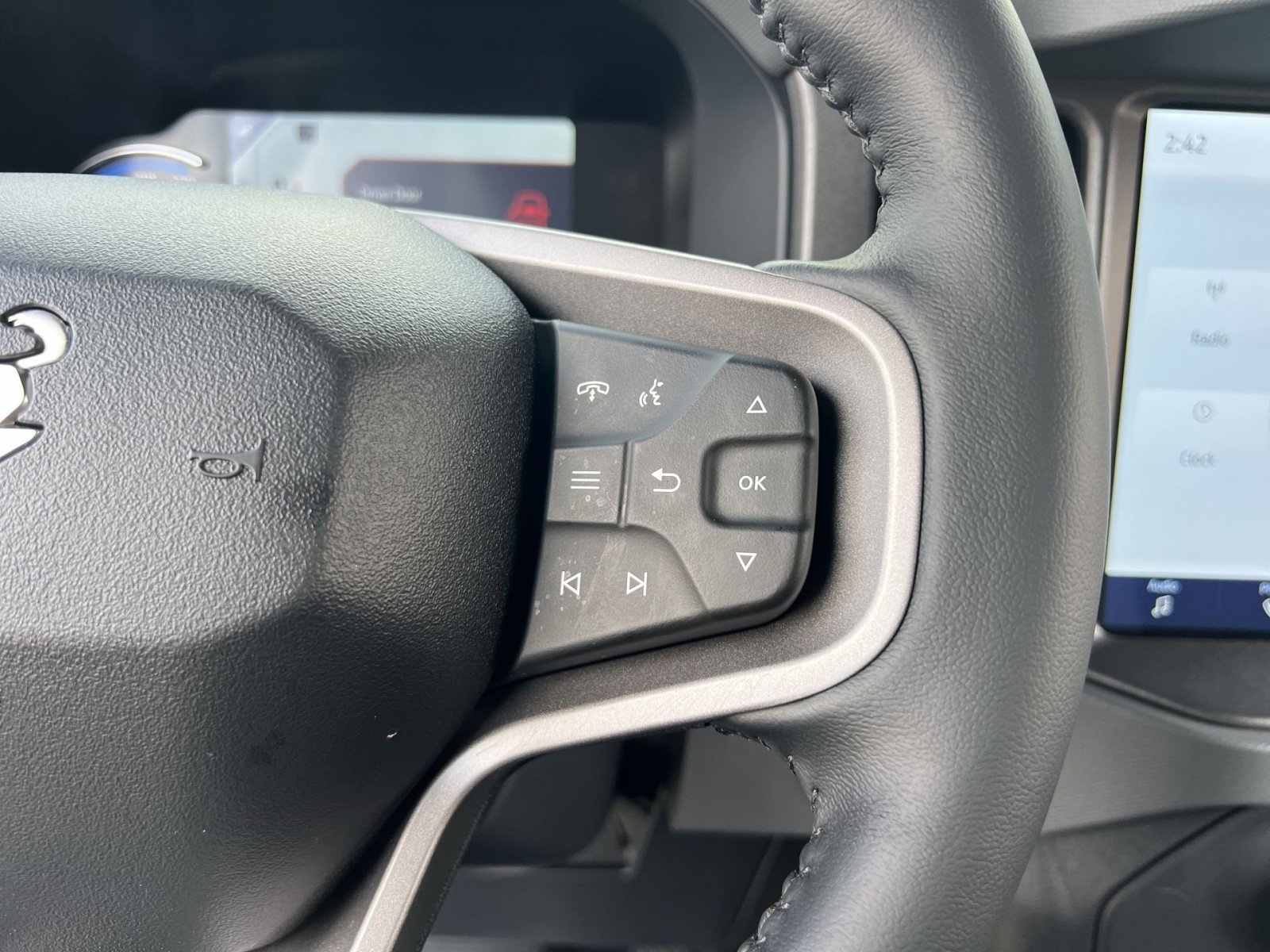 Used 2024 Ford Bronco Big Bend image 31