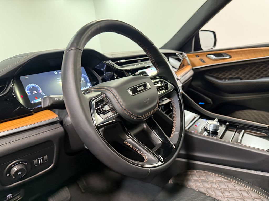 Used 2026 Jeep Grand Cherokee L Summit w/ Obsidian Package AWD/4WD image 79