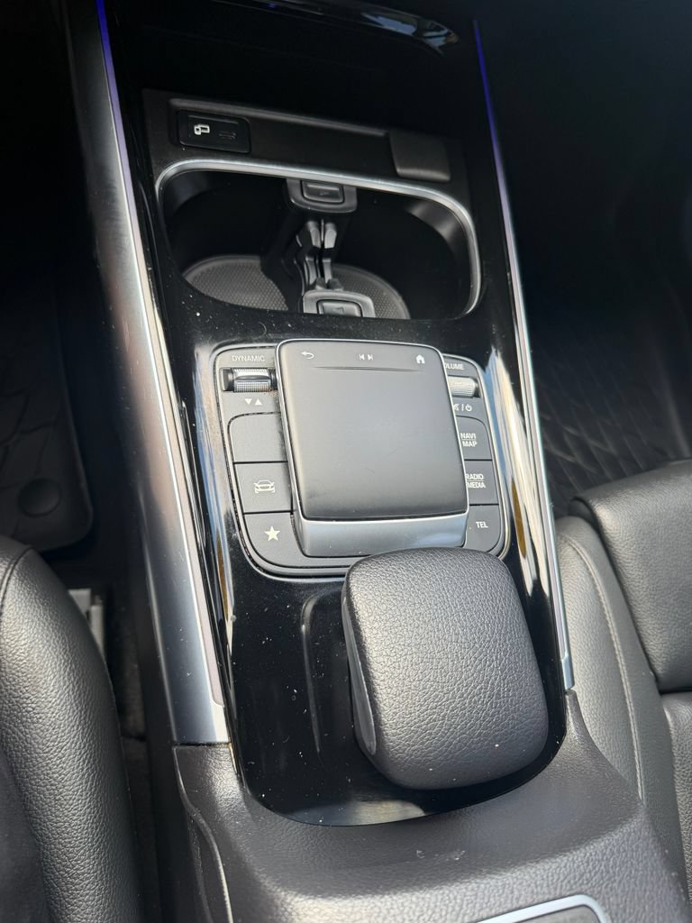 Used 2021 Mercedes-Benz GLA 250 4MATIC image 16