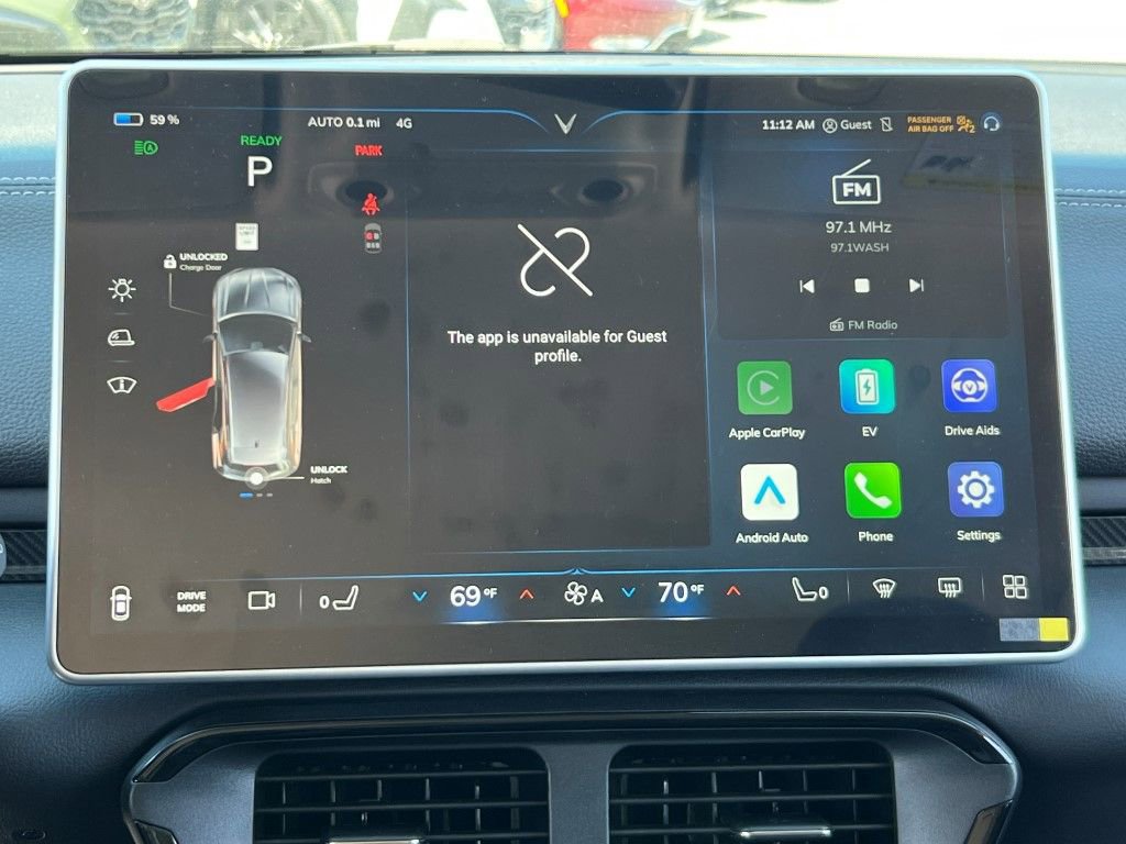 New 2025 VinFast VF 8 Eco image 21