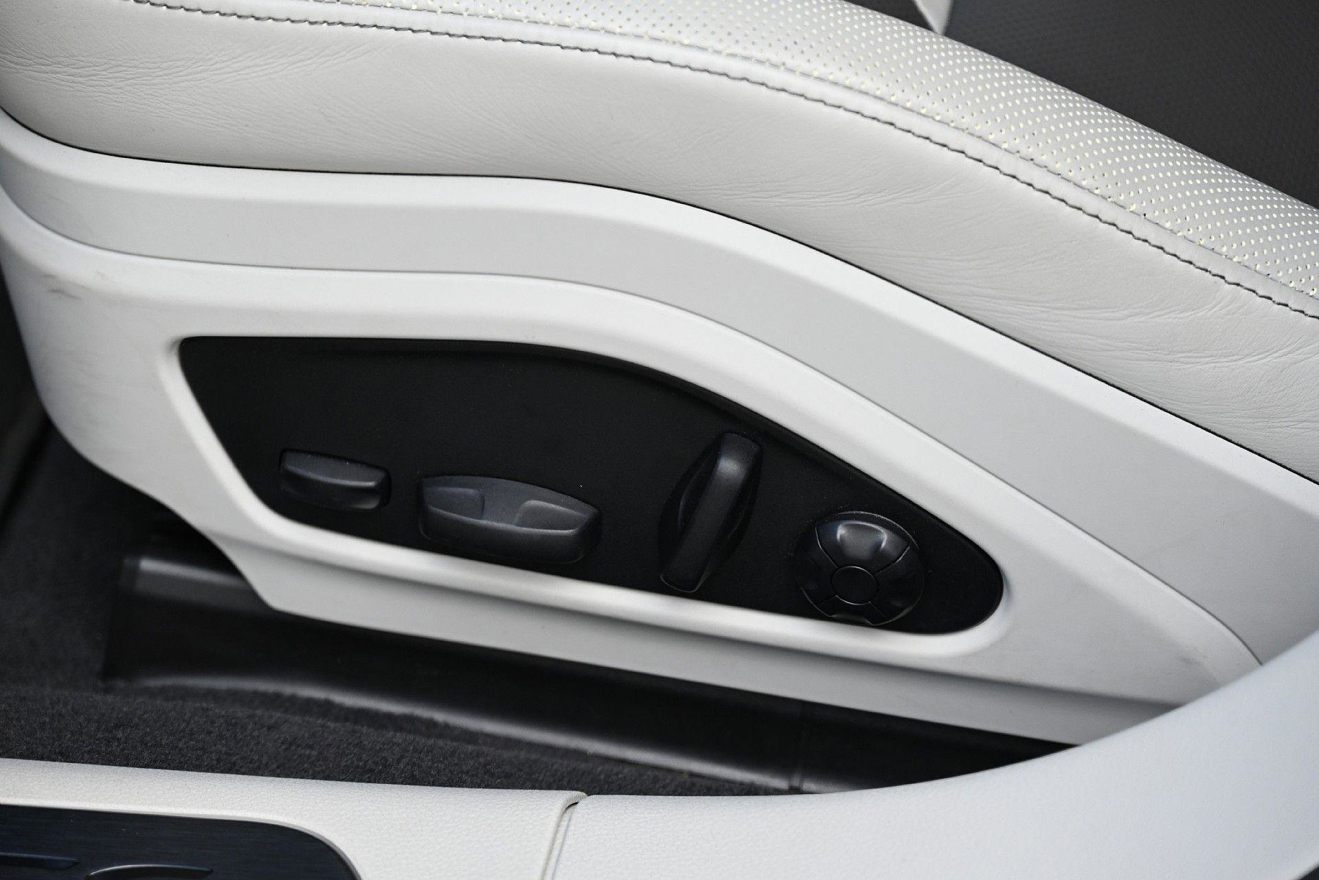 Used 2023 Porsche Panamera GTS image 46