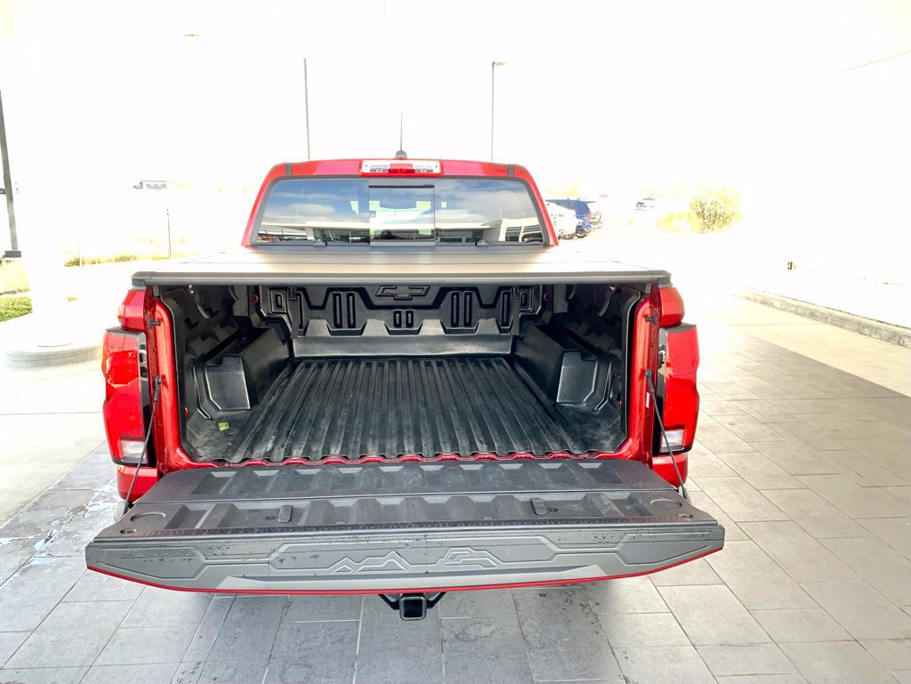 Used 2024 Chevrolet Colorado Z71 w/ Z71 Convenience Package 2 AWD/4WD image 21