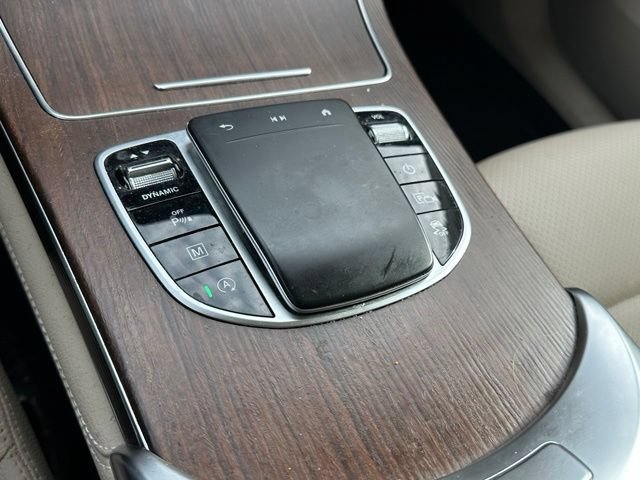 Used 2021 Mercedes-Benz GLC 300 4MATIC image 25