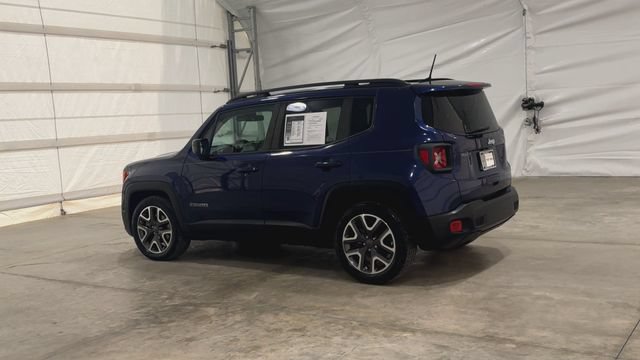 Used 2018 Jeep Renegade Latitude FWD image 2