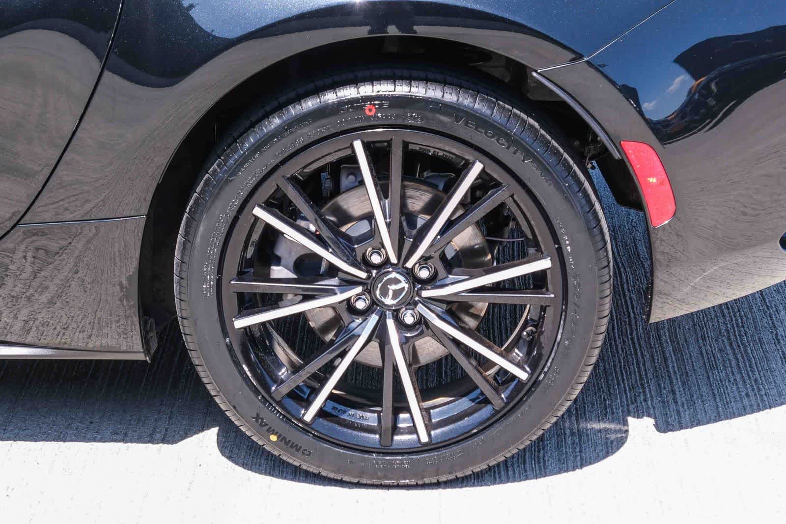 Used 2025 MAZDA MX-5 Miata RF Grand Touring RWD image 9