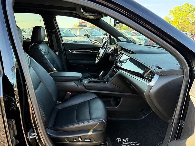 Used 2023 Cadillac XT6 Premium Luxury image 22