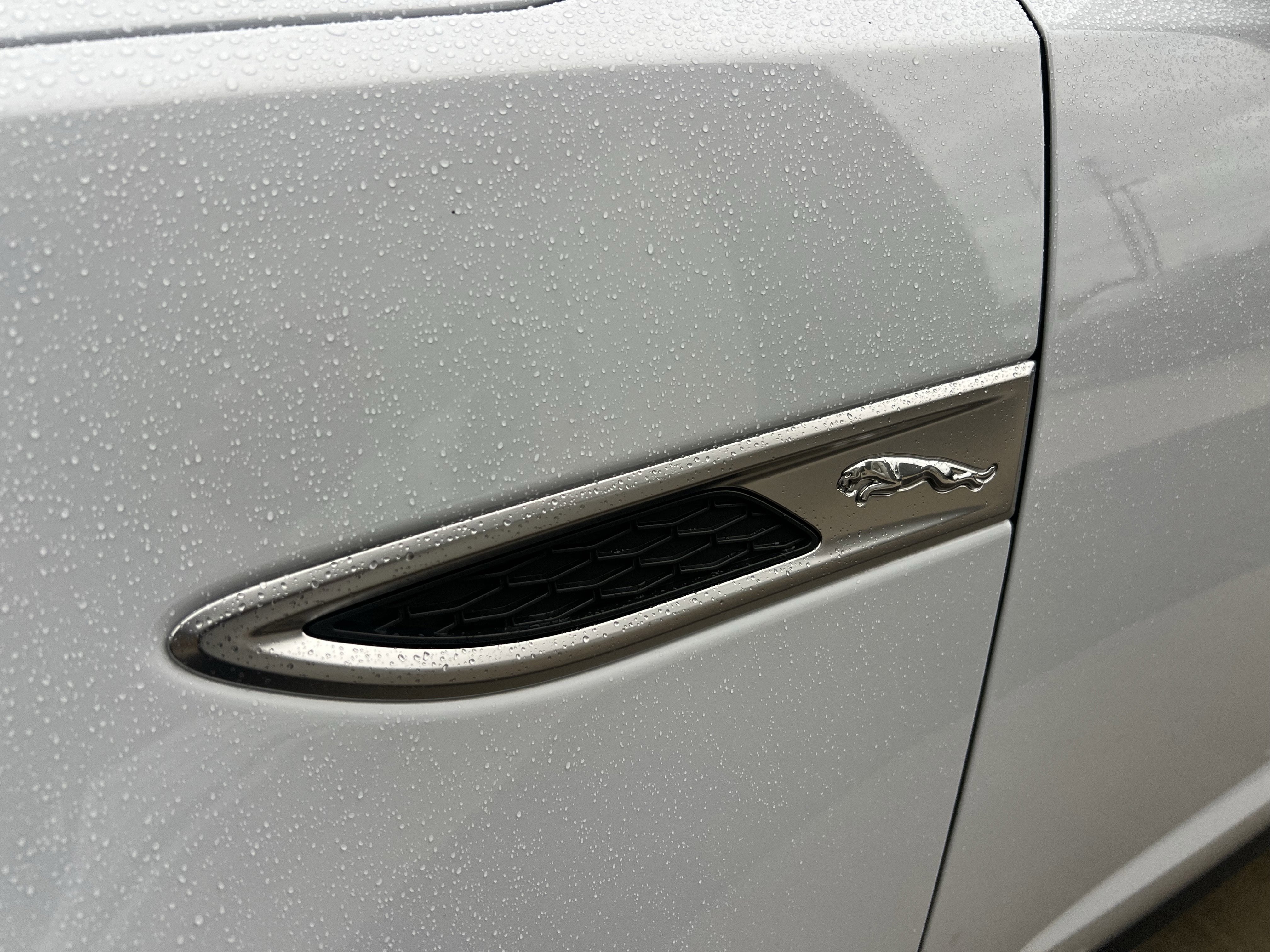 Used 2021 Jaguar E-PACE SE image 34