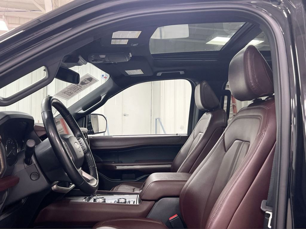 Used 2024 Ford Expedition Limited image 20