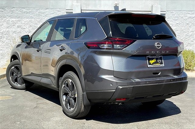 New 2026 Nissan Rogue SV image 2