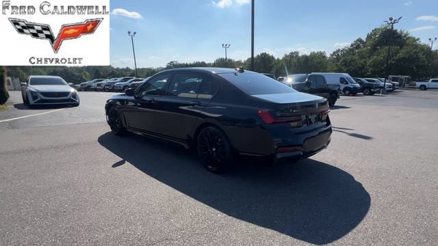 Used 2021 BMW 740i xDrive w/ Luxury Rear Seating Package AWD/4WD image 9