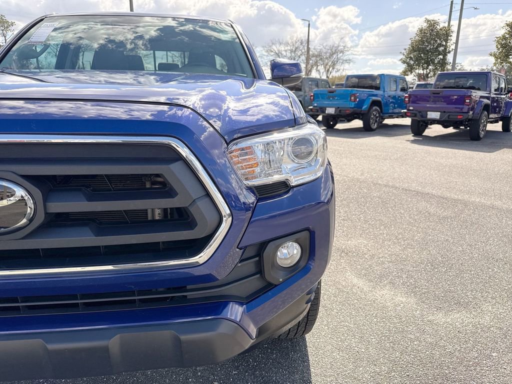 Used 2023 Toyota Tacoma SR5 w/ Technology Package image 9