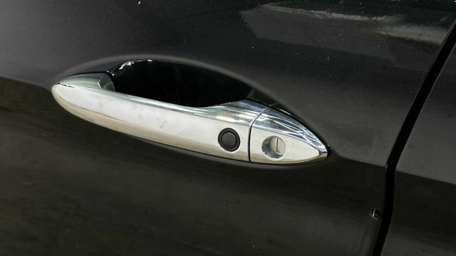 Used 2017 Honda Accord EX-L image 18