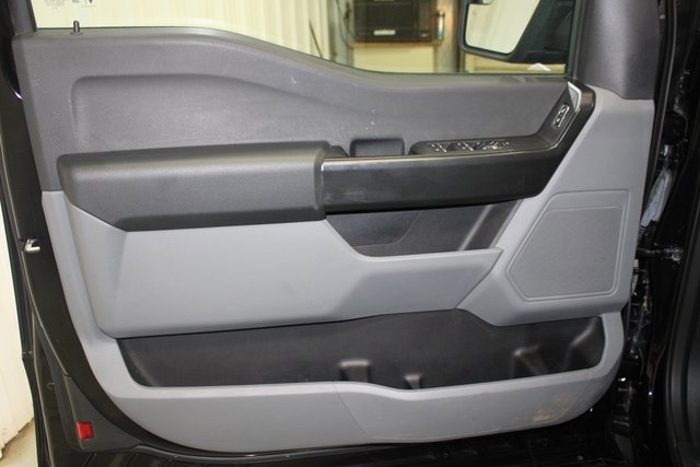 Used 2023 Ford F150 XL w/ Trailer Tow Package image 9