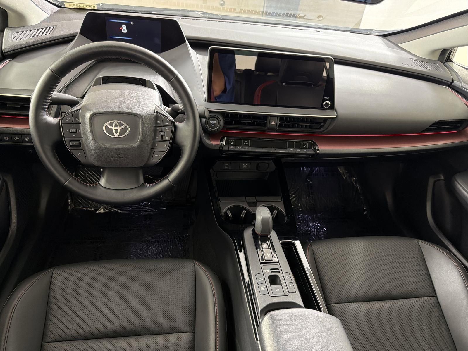 Used 2024 Toyota Prius Prime image 9