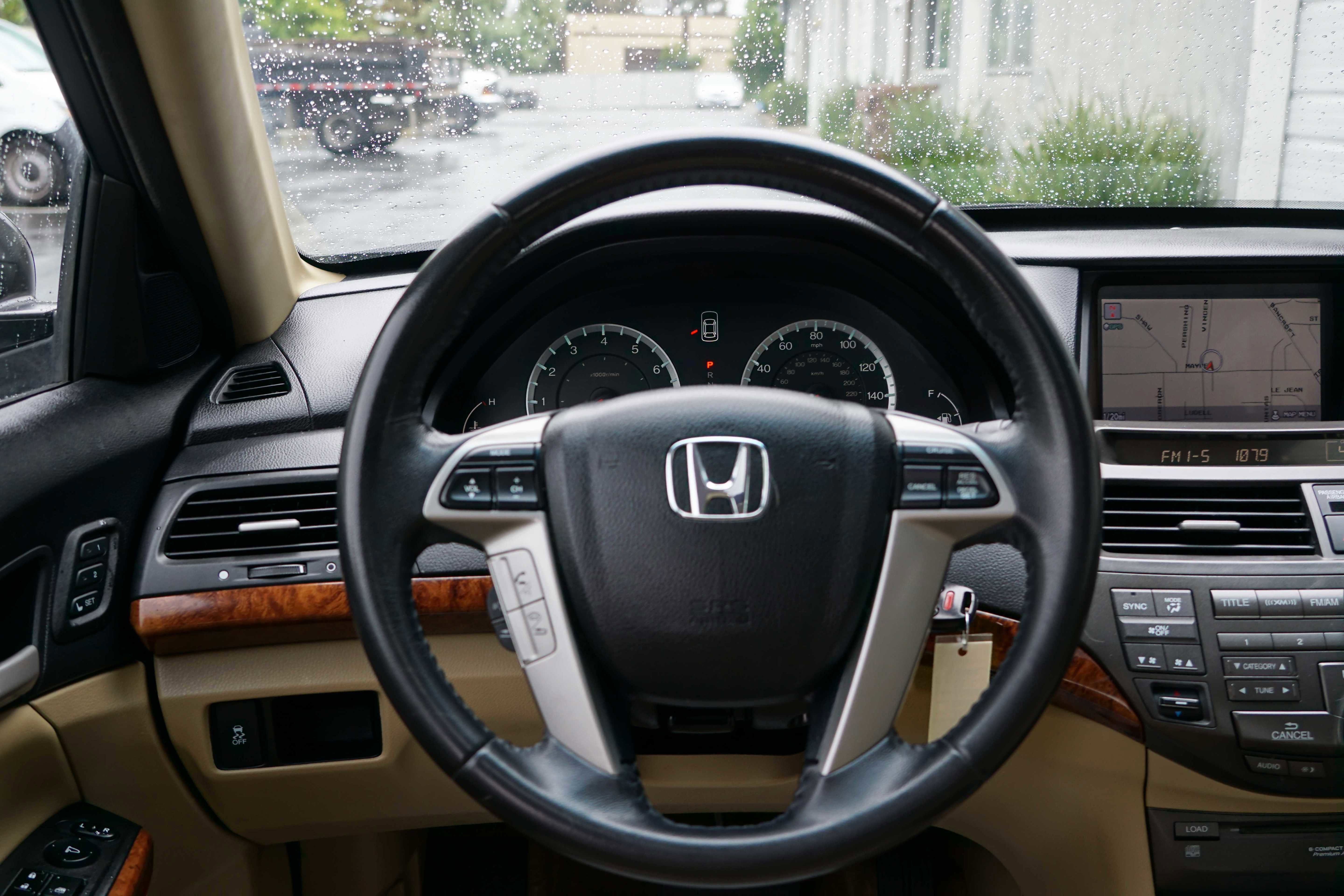Used 2012 Honda Accord EX-L image 40