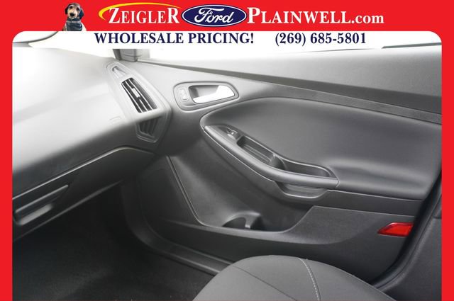 Used 2017 Ford Focus SE image 27