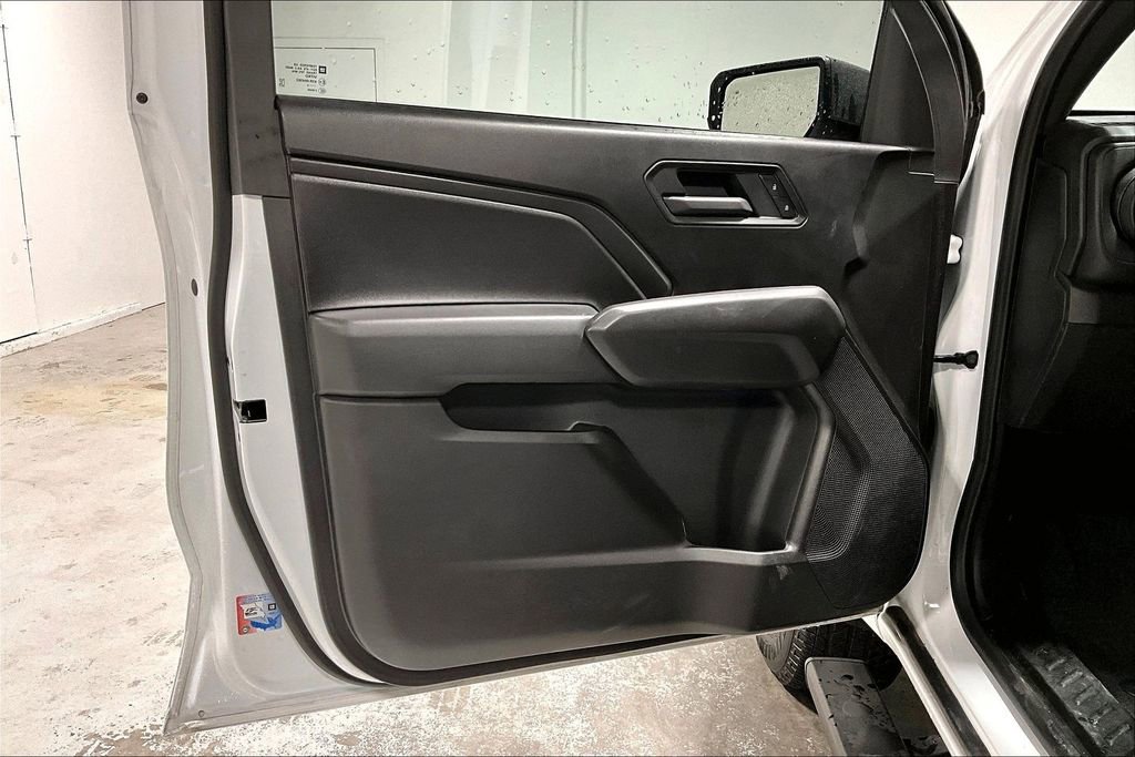 Used 2025 Chevrolet Colorado W/T image 20