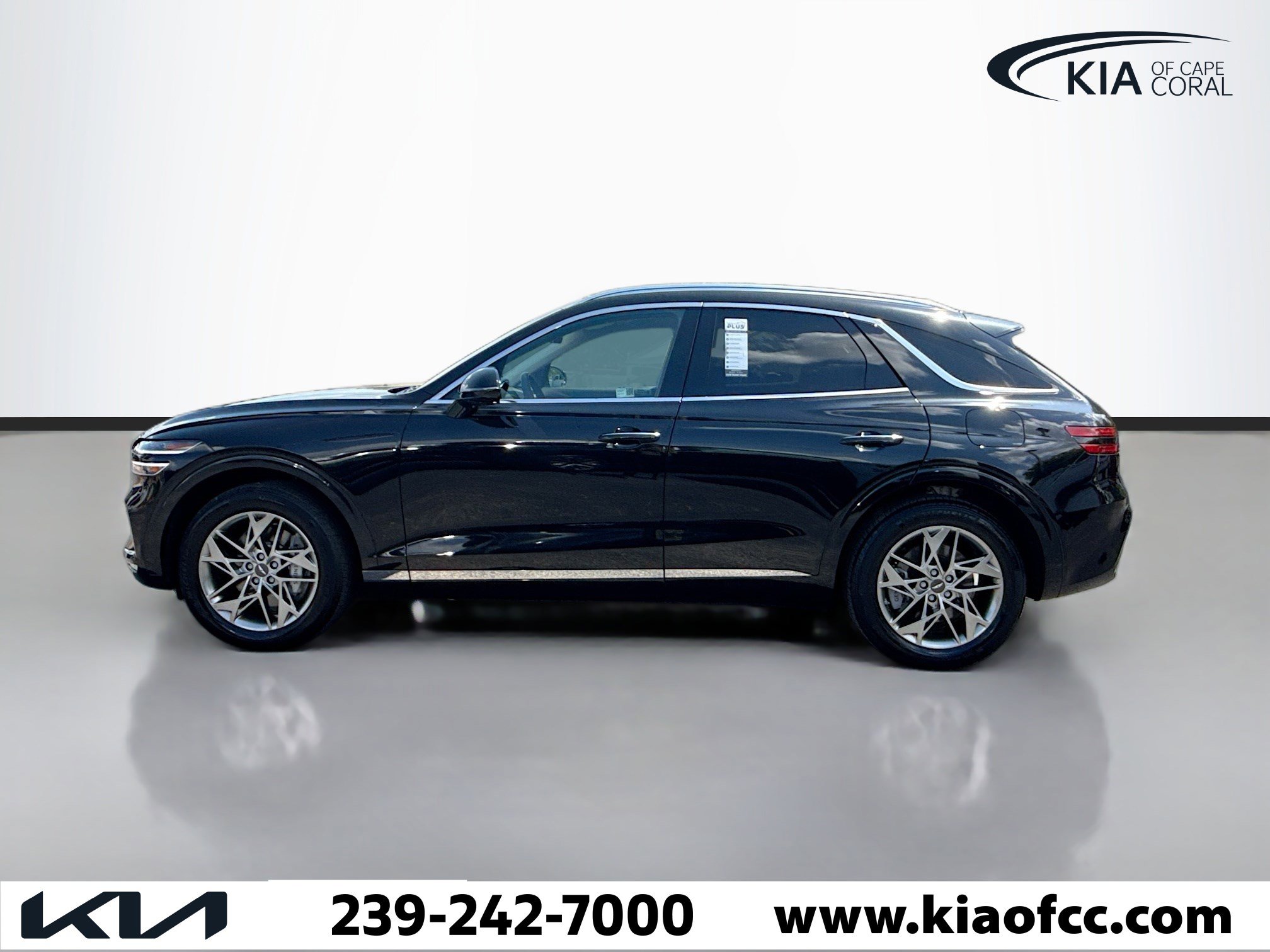 Used 2025 Genesis GV70 2.5T image 3