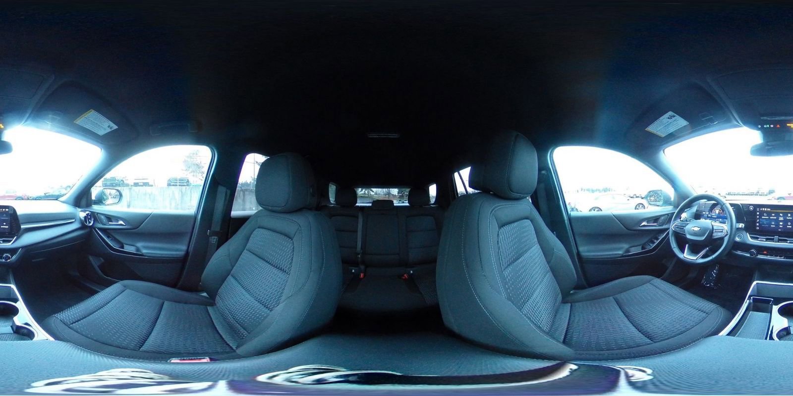 Used 2025 Chevrolet Equinox LT image 42