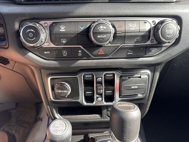 New 2025 Jeep Gladiator Sport image 27