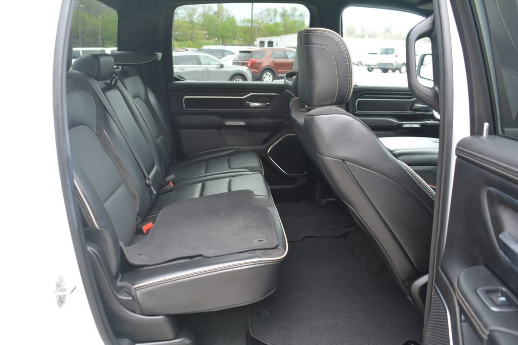 Used 2024 RAM 1500 Laramie AWD/4WD image 23