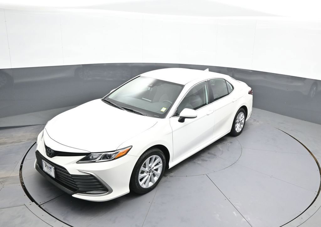 Certified 2023 Toyota Camry LE image 33