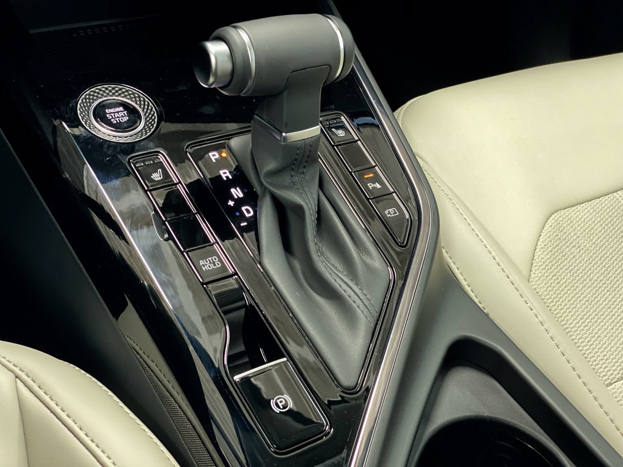 New 2026 Kia Niro EX FWD image 24
