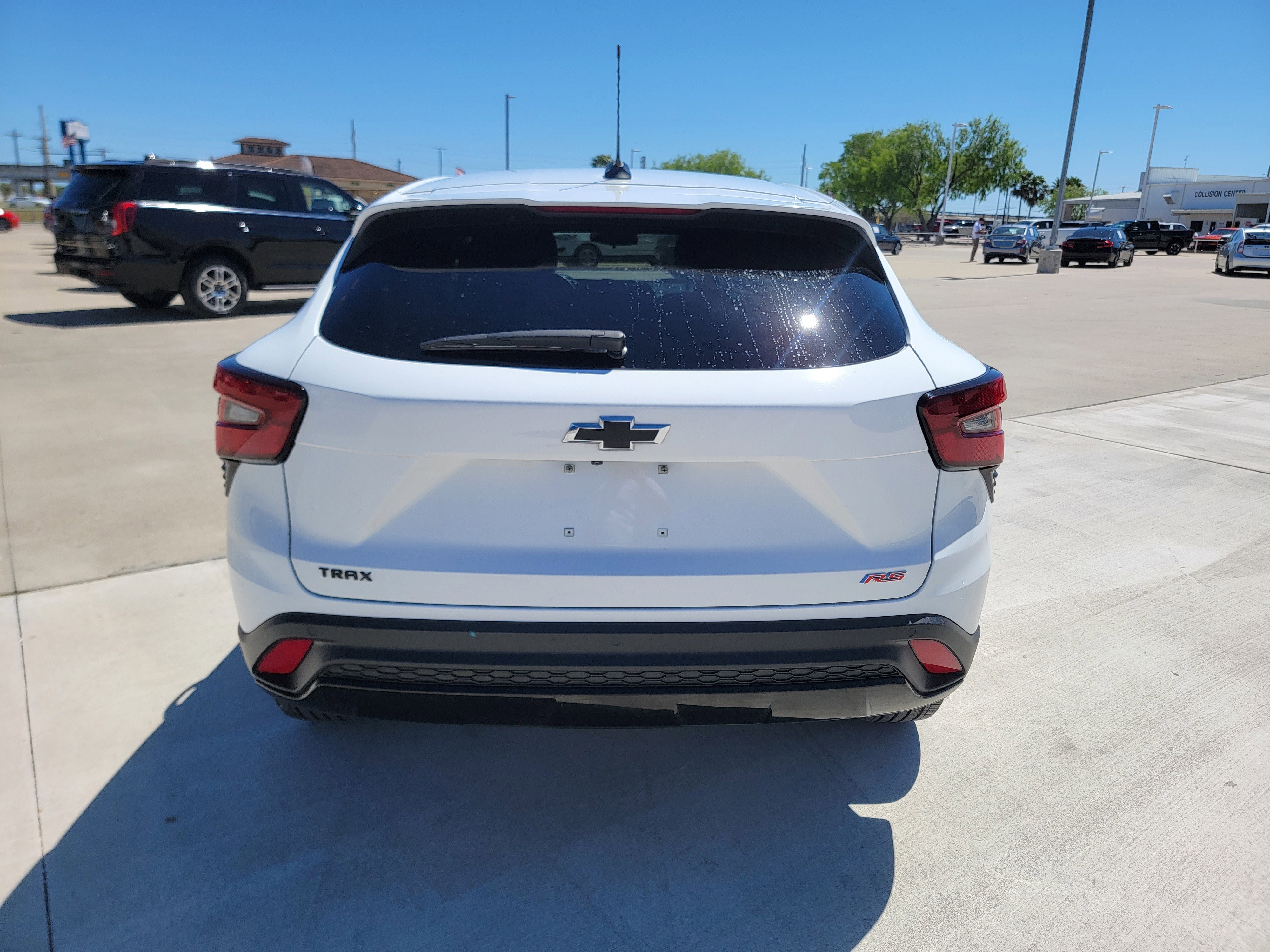 Used 2025 Chevrolet Trax RS w/ Driver Confidence Package image 4