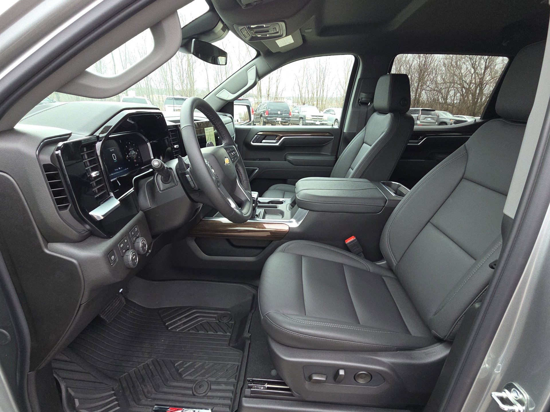 New 2026 Chevrolet Silverado 1500 LT w/ Z71 Off-Road Package image 17