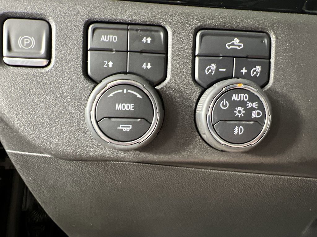 Certified 2023 Chevrolet Silverado 1500 RST AWD/4WD image 17