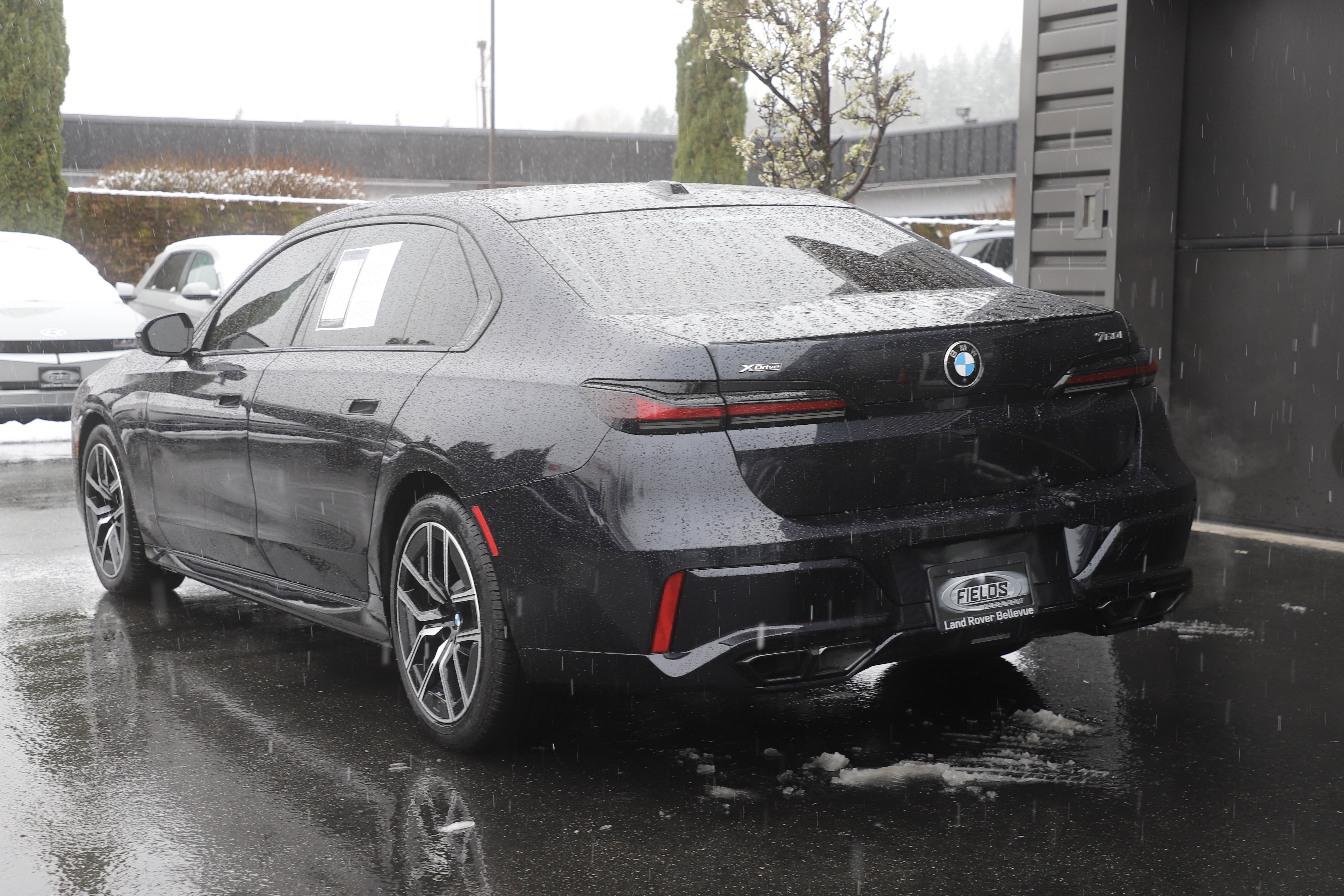 Used 2024 BMW 760i xDrive image 8